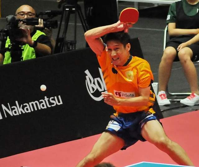 带领马竞走 带领马竞走